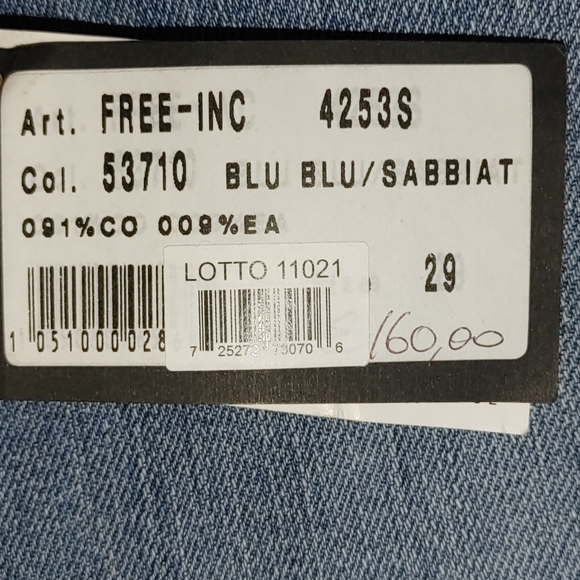 Blue jeans - Picture 7 of 7